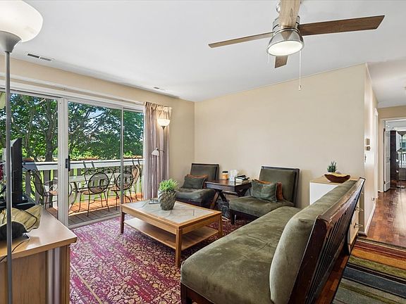 5th image of 166 Hemingway Ct #252