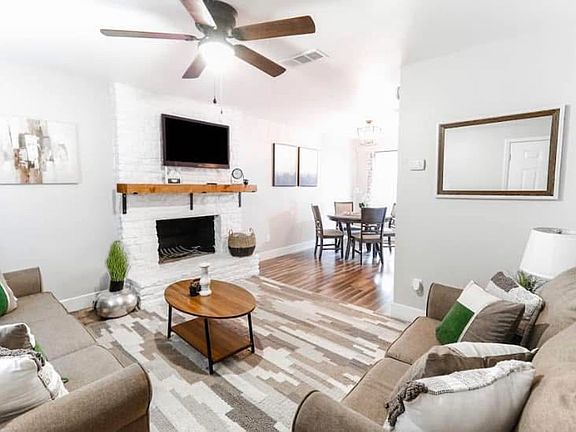 2nd image of 200 Laurel Dr APT A