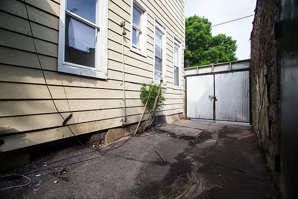 Rented by Nooklyn NYC LLC | media 11