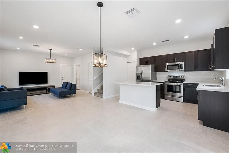 1st image of 5892 Clydesdale Ct