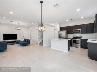 5892 Clydesdale Ct, Davie, FL 33314