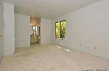 4th image of 29 Walnutwood Ct
