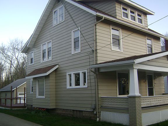 3rd image of 615 N Vine St
