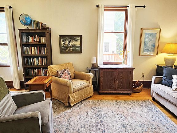 4th image of 936 Jennings St