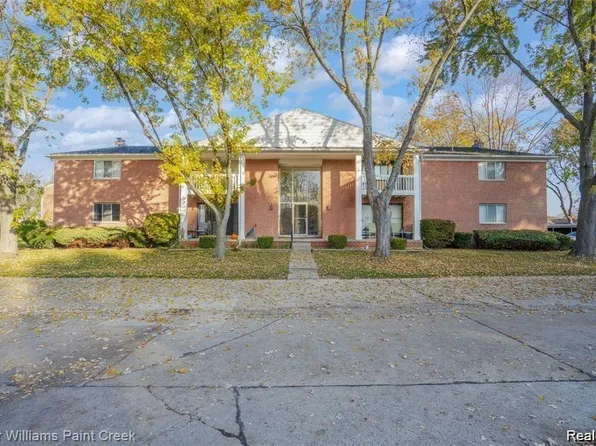 42720 Sheldon Pl APT 146, Clinton Township, MI 48038