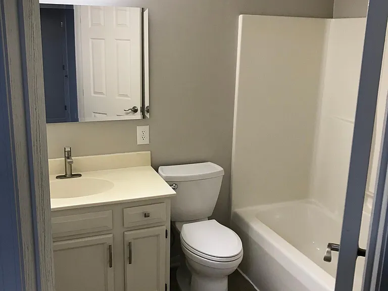 1385 Wayne St #B — Photo 10