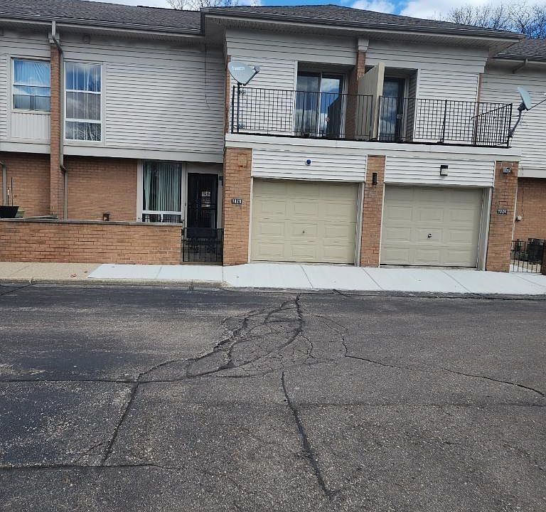 1st image of 1026 E Stafford Pl