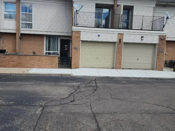 1026 E Stafford Pl, Detroit, MI 48207