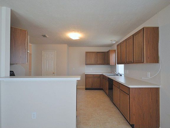 4th image of 20607 Rainstone Ct
