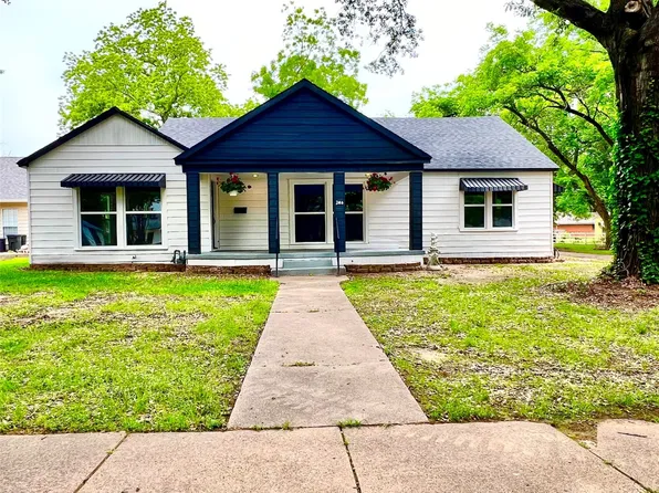 204 Elm Dr, Terrell, TX 75160