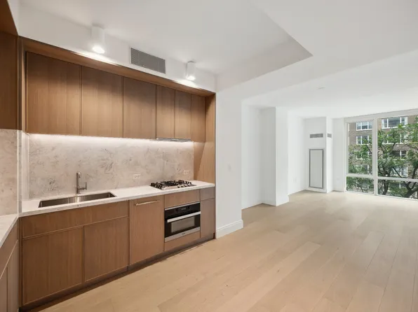 501 3rd Avenue 5G image 1 of 19