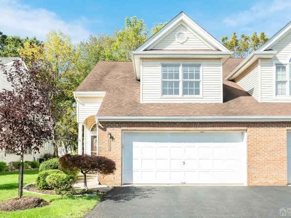 155 Saratoga Ct, Somerset, NJ 08873