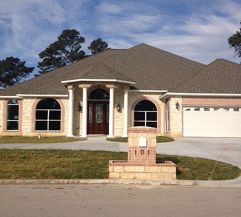 2nd image of 101 Muirfield Dr