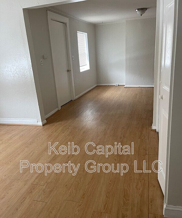 1st image of 90-92 Ford St #5