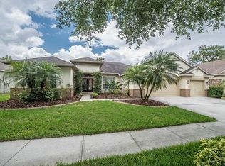 5954 Jaegerglen Dr, Lithia, FL 33547