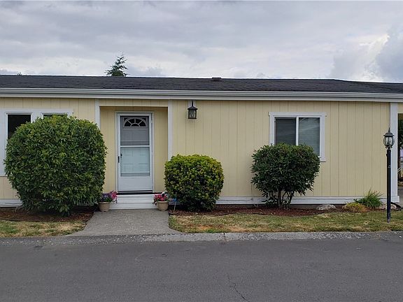 3rd image of 707 37th St SE Trailer 56