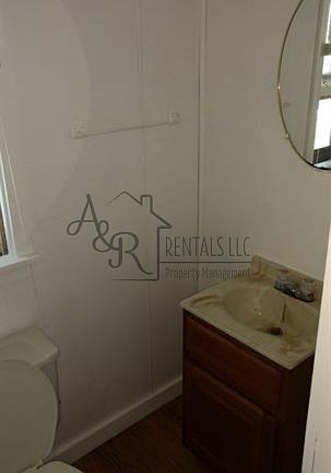 2nd image of 1304 S Joplin St