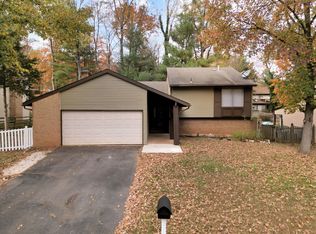 122 Hillsdale Dr, Sterling, VA 20164