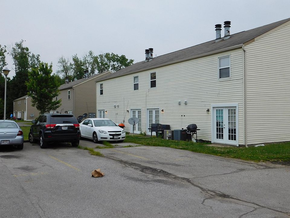 2nd image of 1594-1600 Worthington Row Dr