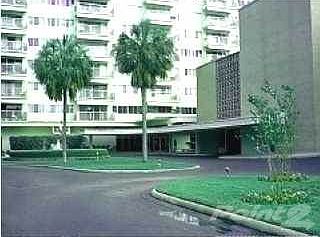 3rd image of 825 Bayshore Dr APT 704
