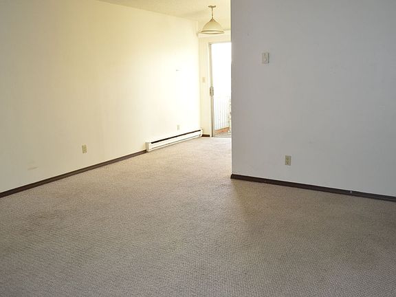 2nd image of 1662-1672 McPherson Ave