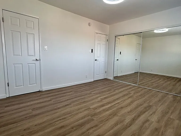 1951 Frank St #14 — Photo 27