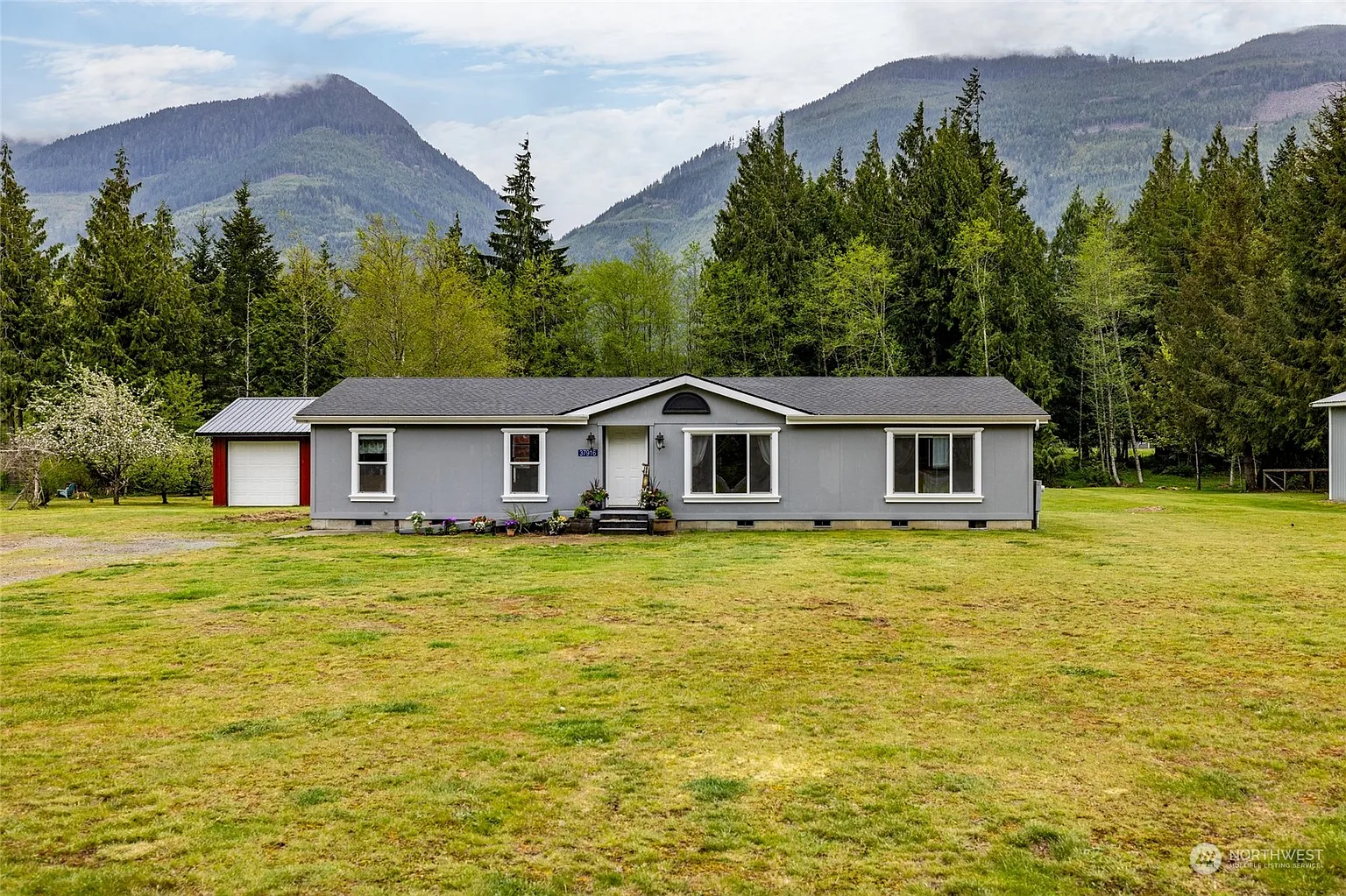 37916 Schulze Road photo 1