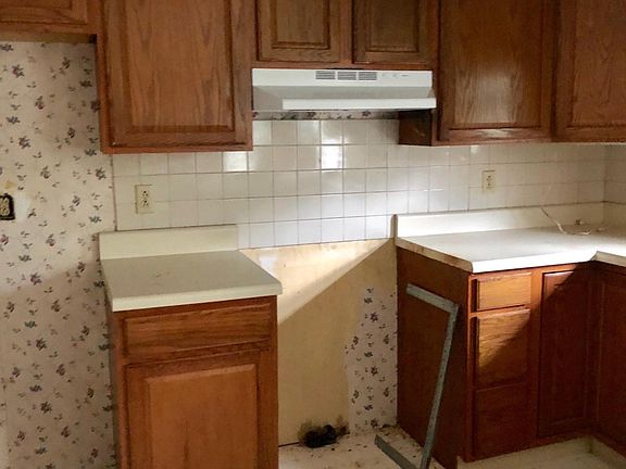 3rd image of 224 Tenn Cir