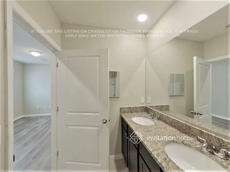 4920 Willow Breeze Way — Photo 13