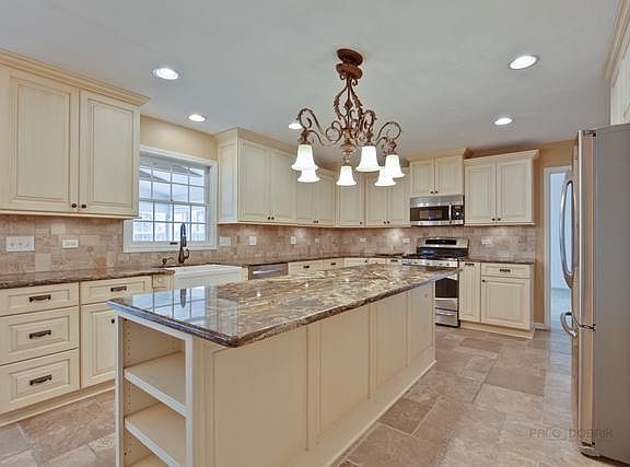 2nd image of 1329 Kristin Dr