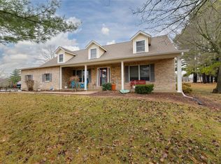 14 E Trail Oaks, Saint Peters, MO 63376