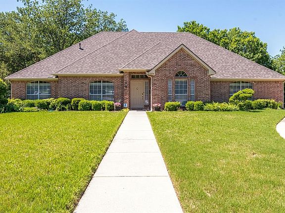 2nd image of 6404 Royal Ct