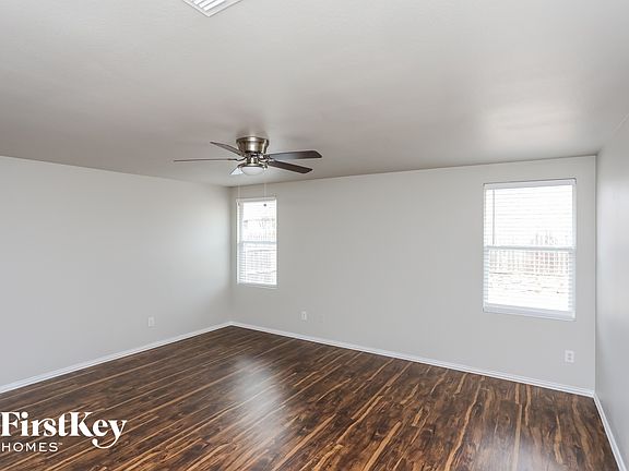 4th image of 1316 Lauren Dr