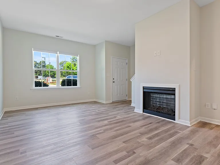 415 Aversboro Rd — Photo 3