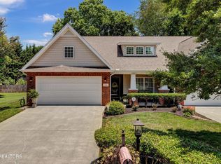 706 Loop Rd, Knoxville, TN 37934