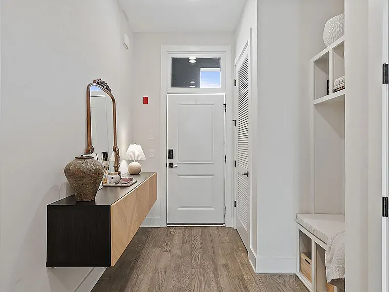 1403 Martin St #202 — Photo 15