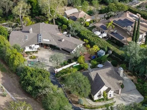 813 Hamilton Ln, Fallbrook, CA 92028