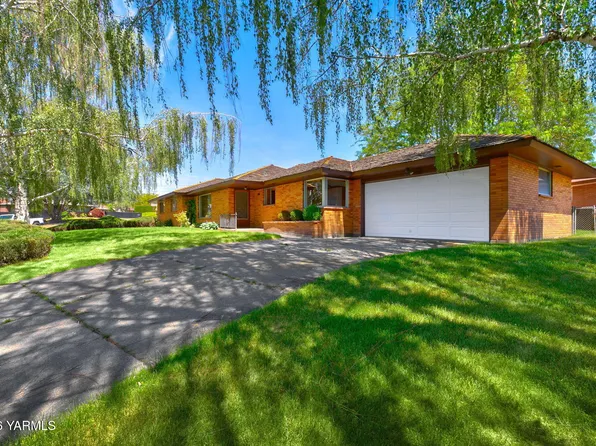 4809 Douglas Dr, Yakima, WA 98908