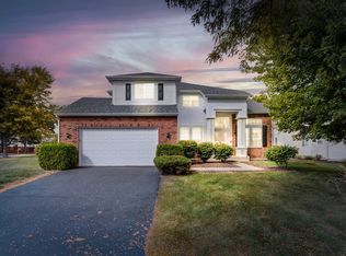 1300 Kettering Rd, Mundelein, IL 60060