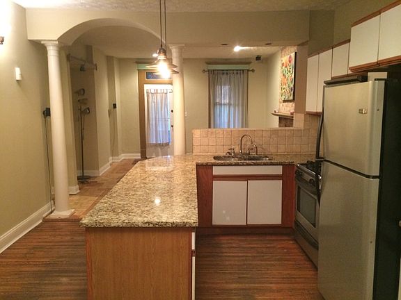 3rd image of 645 Dennison Ave APT A