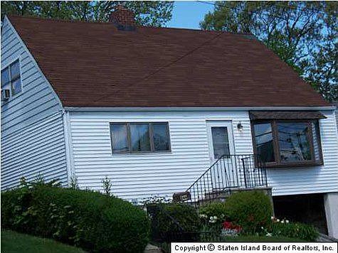 2nd image of 244 Elvin St