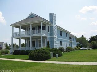 3493 Magnolia Ln, Saint Joseph, MI