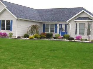 10036 Linwood Rd, Bowling Green, OH 43402