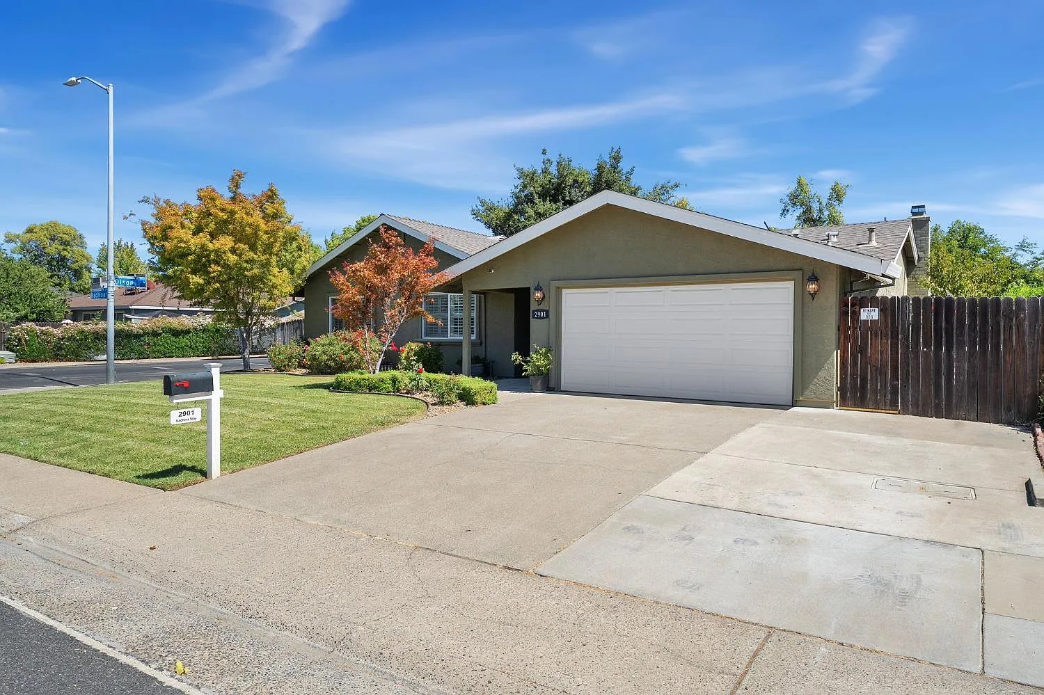 2901 Kachina Way photo 1