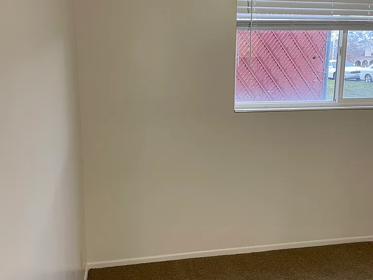 15 E 600 N — Photo 16
