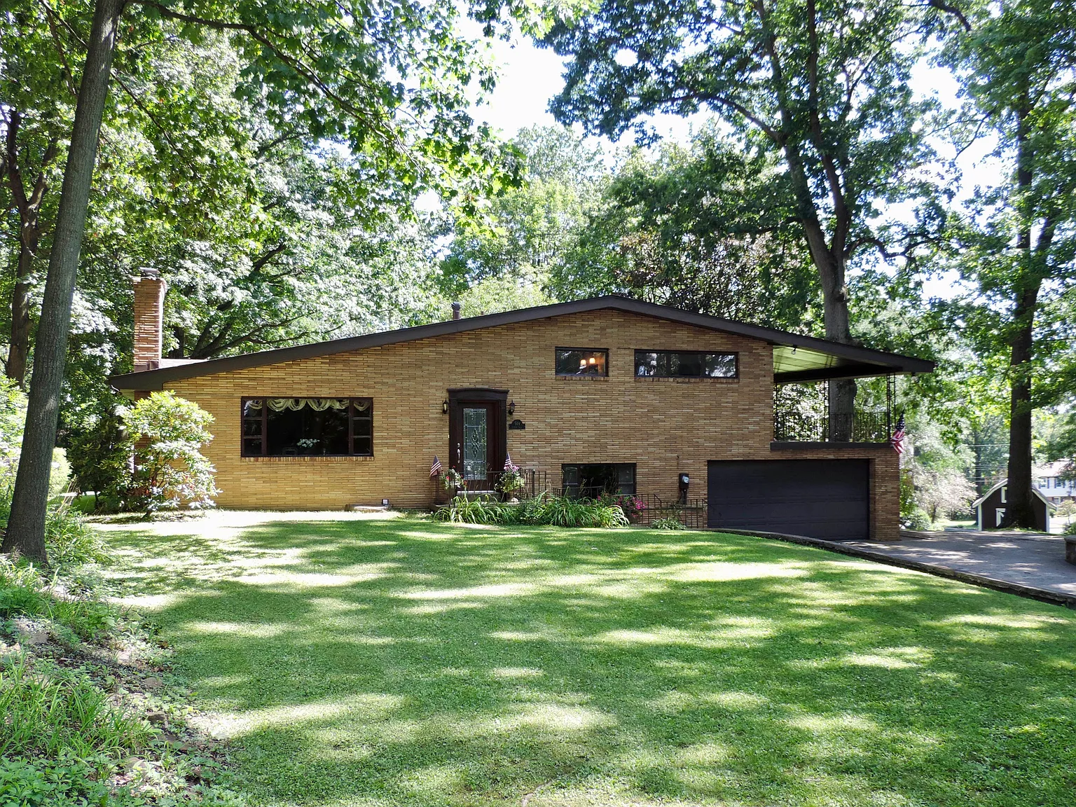 514 Cottage Ln photo 1