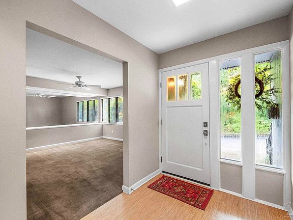 4th image of 3 Hillbrook Way