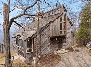 8391 Island View Rd, Fish Creek, WI 54212