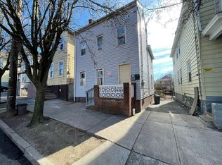 174 Townsend St FLOOR 2, New Brunswick, NJ 08901