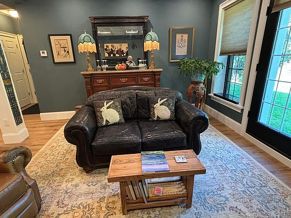 2nd image of 68 Skyview Cir